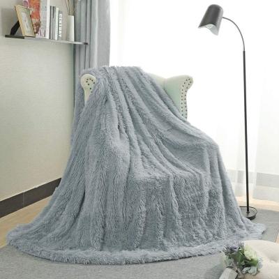 China PORTABLE Custom Made Luxury Super Soft Faux Fur Plush Plush Hair Fleece PV Long Plush Sofa Throw Blanket for sale