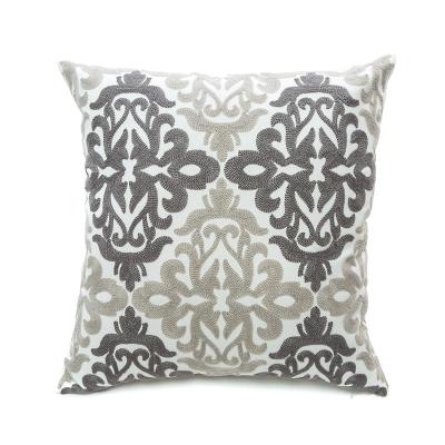 China PORTABLE geometric custom figure velvet fabric cushion cover printed travel pillow box cushions for sale