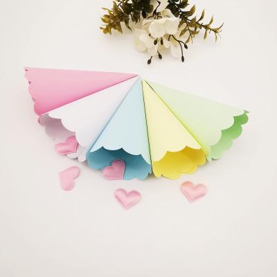 China Elegant Nice Paper Cone Shaped Candy Bouquet Boxes Wedding Favors Candy Favors Wrapping Paper for sale