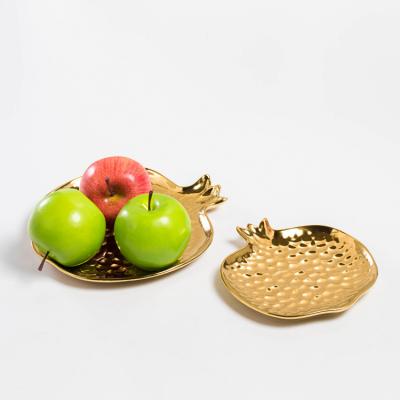 China Europe art fruit bowl leaf shape fruit bowl ceramic gold plated craft fruit bowl decoration exquisite home gift for sale