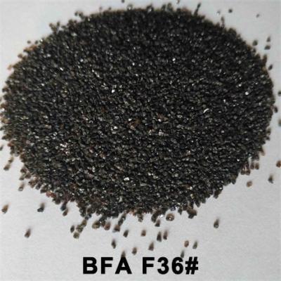 Chine Médias de soufflage d'oxyde d'aluminium de protections de frein d'Al2O3 F36# à vendre