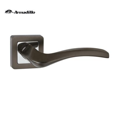 China Simple Design Modern Square Rosette Aluminum Alloy Door Handles for sale