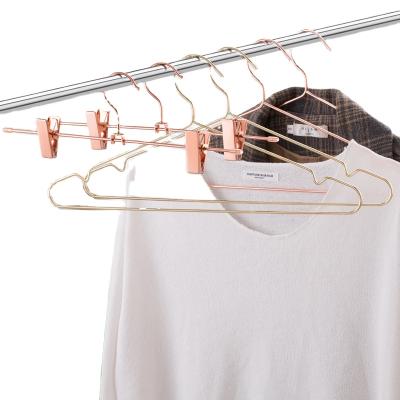 China Durable Decorative Copper Wire Chrome Plated Metal Hanger For Clothes for sale