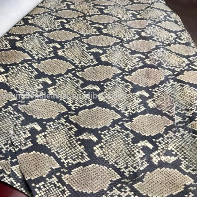 China Viable Pink Color Reticlatus Python Skin Pattern Fabric Sheepskin Leather For Shoes for sale