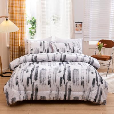 China Anti Dust Mite Home and Hotel Microfiber Children Bedding Comforter Prepared Quilt Blows Printing Comforter for sale