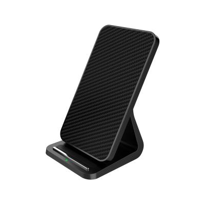 China New Design Microphone 2021 Qi Clamp Stand 15W Wireless Straight Fast Charger Common Models for sale