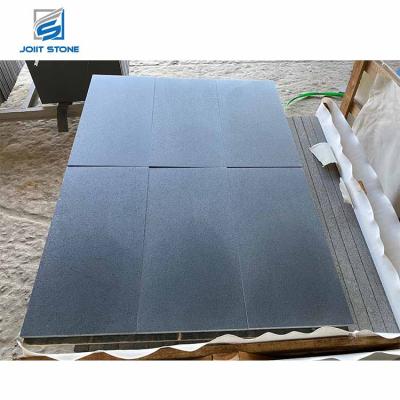 China Beautiful Hainan modern outdoor honed black basalt bluestone tiles for swimming pool for sale