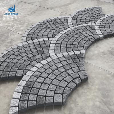 Chine Modern Factory Cheap Price Natural Stone Fan Shape G654 Concrete Paver For Flooring à vendre