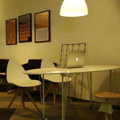 China Modern New Design Ergonomic Ergonomic Small MDF Modern White Conference Table for sale