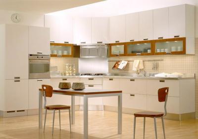 China Matt White L Shape Pvc Kitchen Cabinets With Table / SS Countertop / Blum Hardware for sale