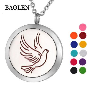 China Ethnic Classic Style Design Flying Dove Peace Dipped Hollow Pendant Necklace for sale