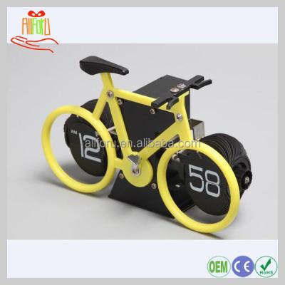 China Eco-friendly Automatic Shake Bike Shaped Desk Table Clock, Automatic Shake Desk Table Clock, Retro Shake Stand Clock for sale