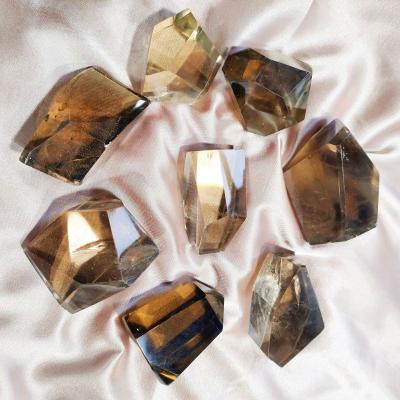 China Wholesale Natural High Quality Smoky Quartz Shape Crystals Healing Random Stones From China For Home Decor for sale