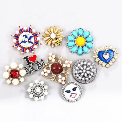 China Fashion Mini Womens Brooch Pin Made To Order From Europe for sale