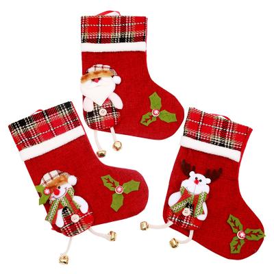 China Christmas decor Christmas jars gift bag kids candy bag cartoon socks decoration fabric large souvenir bag for sale