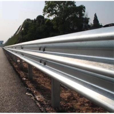 China Strong Galvanized Pavement Safety Traffic Guardrail Mountain Road With Guardrail for sale