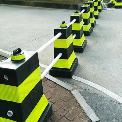 China Plastic Water Rated Crash Barrier, OEM Rotomolded Road Barrier, Roto Moudling Road Crash Barrier for sale