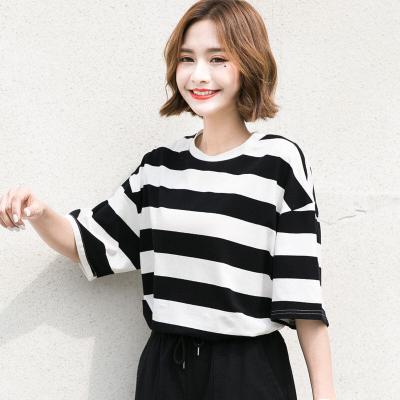 China Breathable Design Large Size Women's Loose Stripe Printed Short Sleeve T-shirt Women Loose Look Thin Short Crop Top Women for sale