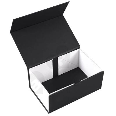 China Recyclable Matte Cardboard Luxury Black Cardboard Printed Gift Paper Boxes Packaging Black Magnetic Gift Box for sale