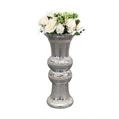 China Wholesale Modern Custom Creative Design Fiberglass Flower Vase Home Decoration for sale