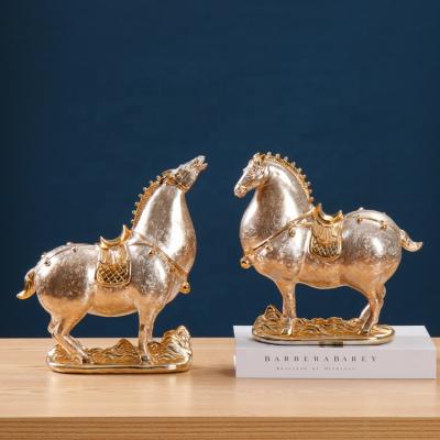 China Personalized cartoon decor items family home craft ornaments battle steed European horse decoration statue resin for sale