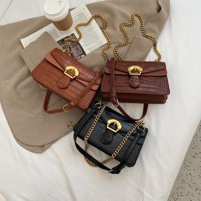 China New Retro Fashion Small Square Magnetic Clasp Chain Crocodile Hot Cross Small Square Bag for sale