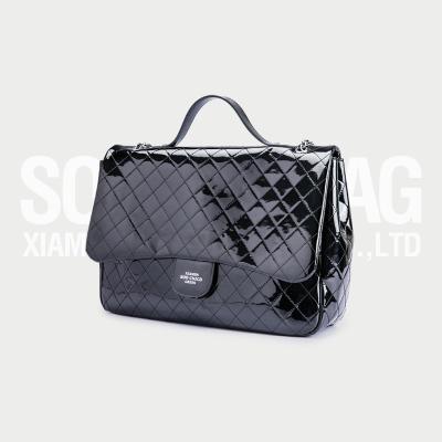 China Fashion customized patent leather shoulder bag with lattice. With chain shoulder strap. for sale