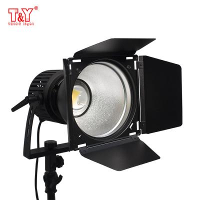 中国 Photo studio battery powered led photography lights with Bowens mount 販売のため