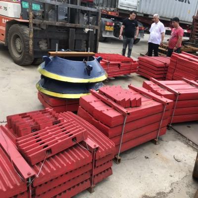 China El desgaste de la trituradora de mandíbula Mn14Cr2 platea el desgaste del ODM del OEM - resistente en venta