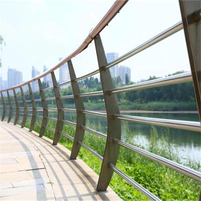 China Wholesale Hot Selling Easily Assembled Design Guardrail Urban Pathway Construction Light Guardrail for sale