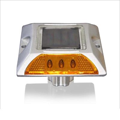 China Wholesale Price LED Clots Road Reflector Aluminum White Turn Signal Solar Aluminum Stud for sale