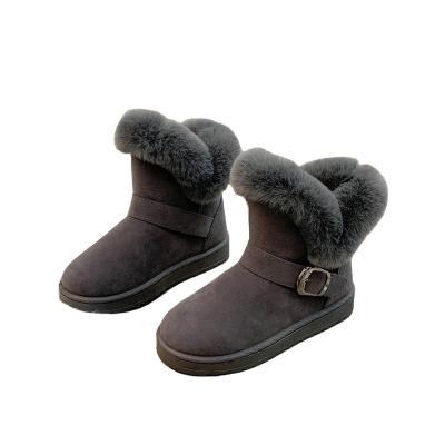 China Multi-size selection winter warm plush ankle boots fashion winter snow fur boots women for sale