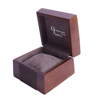 China Newest Customized Elegant Shiny Wooden Gift Boxes For Jewelry for sale