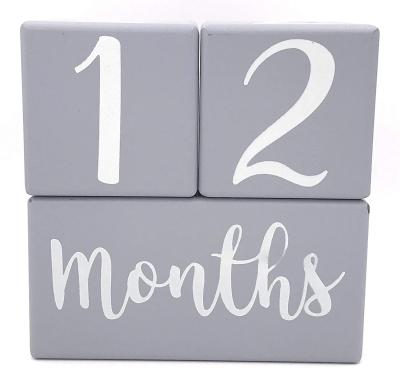 China Baby Milestone Monthly Blocks Eco-Friendly Material, Wooden Number Block Month Growth Pictures, Wooden Milestones Photo Prop for sale