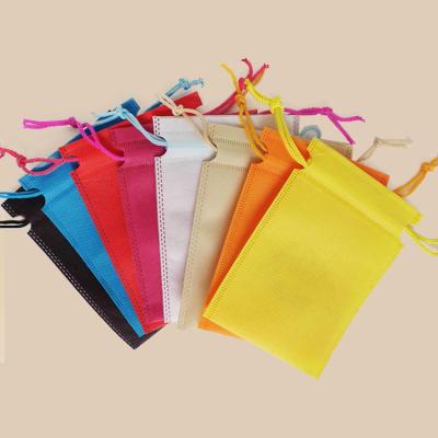 China Custom Gift Gym Bags Eco Recyclable Non Woven Biodegradable Small Twine Shopping Drawstring Bag for sale