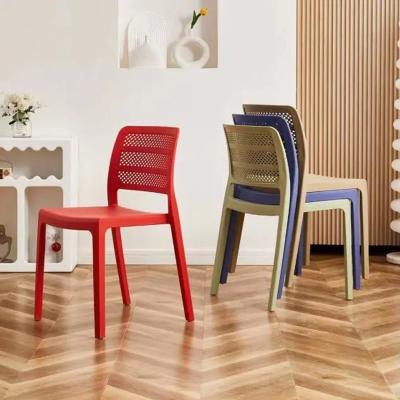 China Specific Dining Chair Simple Style Stacking PP Plastic Chair OEM Colors 55*46*45*86cm for Dining Room for sale