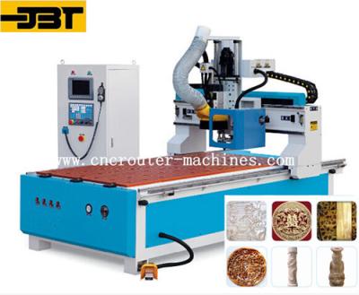 China Automatic Tool Change 3 Axis CNC Router Machining center For Furniture for sale