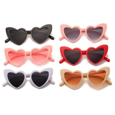 China 2022 100% fashion colorful children's little girl children's heart baby sunglasses fashion uv400 for sale