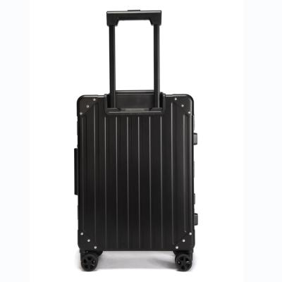 China 11B ODM/OEM Multifunctional Aluminum Suitcase Luggage 100% Aluminum Travel Luggage for sale