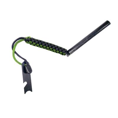 China Eco - Friendly Ferro Fire Starter Black Handle Fire Thrust With Thrust And Paracord for sale