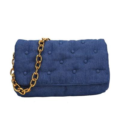 China 2022 fashion canvas fabric color quilted blue ladies clip bags shoulder chain large capacity women's original fashionable denim handbags for sale