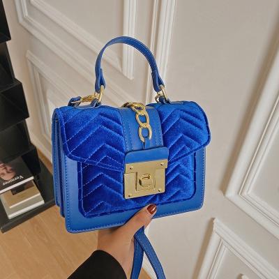 China RFID 2021 Autumn Style Cross Shoulder Tassel Girl Elegant PU Ladies Handbags Purse Bags Women Velvet Handbag Small for sale