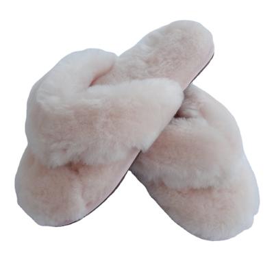 China Shearling Warm Wool Sheepskin Fashion Trend Sale Indoor Slippers for sale