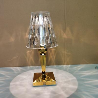 China Dropshipping modern mini table lamp green color touch crystal portable crystal led lamp battery diomand crystal table lamp for sale