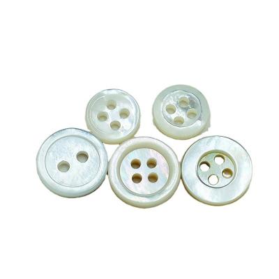 China Wholesale White Natural Button 4-Holes Dry Cleaning Butterfly Shell Buttons Shell Shirt Buttons For Clothes for sale