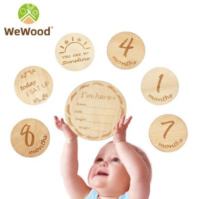 China Europe Custom Round Age Memory Card Monthly Double Sided Wooden Baby Newborn Milestone Cards for sale