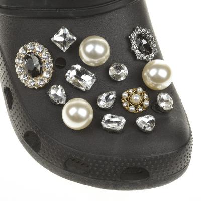 China Wholesale custom designer diy buckle pearl diamond PVC crystal crystal shoe clog designer shoe charms luxury accessories for jewelry making for sale