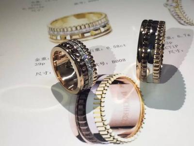 Chine Or de l'anneau 18K de Boucheron Quatre Classique avec l'usine en gros de vente naturelle de bijoux chaude la plus populaire de diamants à vendre