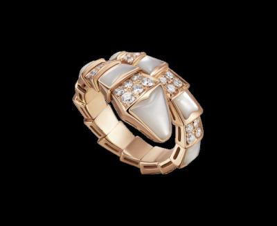 China Bvlgari Serpenti ring in 18 kt pink gold with mother of pearl and pavé diamonds Ref. AN857081 for sale