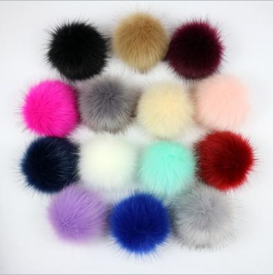 China Eco-Friendly Faux Handmade Faux Fox Fur Pom Poms Pompom Ball With Snap Clip For Knitting Skullcap for sale